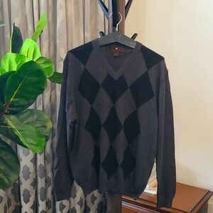NWOT Mens Toscano mens sweater, grey and black 100% merino wool. Size large.